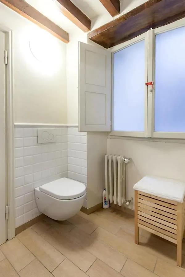 Apartment Studio Apt No2 Ancient Palazzo Florence Italy