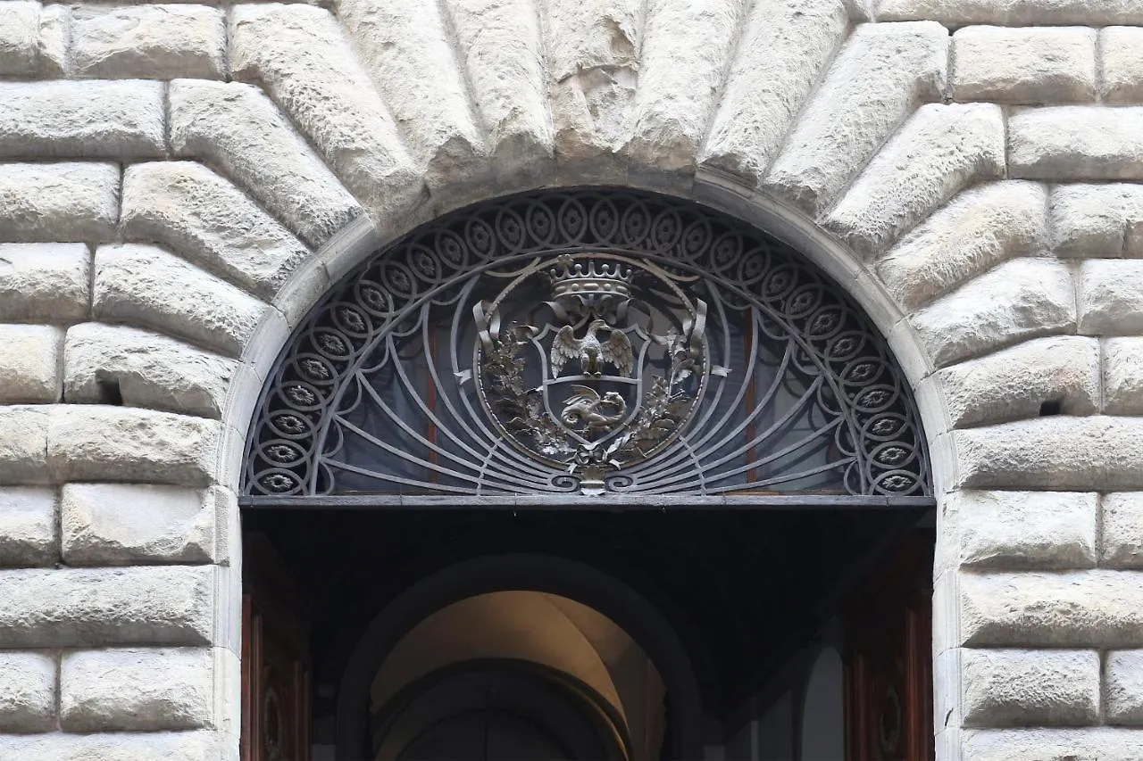 Studio Apt No2 Ancient Palazzo Florence