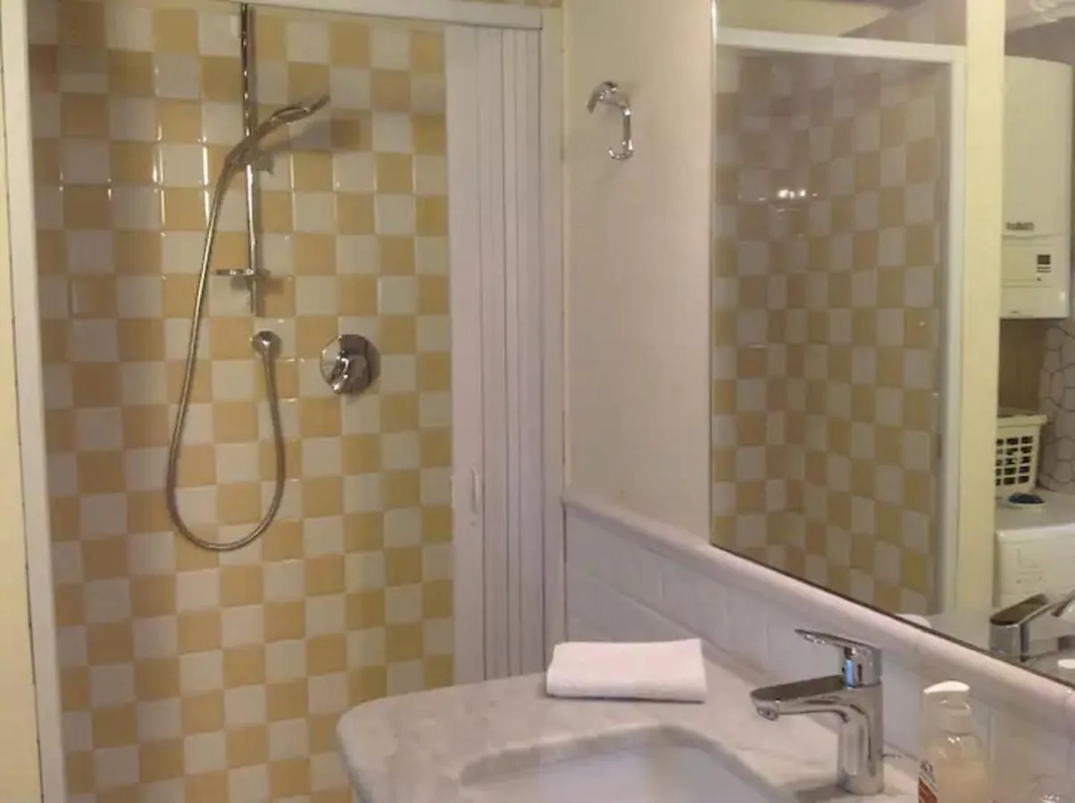 Studio Apt No2 Ancient Palazzo Florence 0*,  Italy
